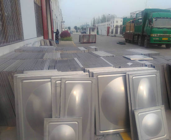 定做不銹鋼水箱廠家：選擇高品質(zhì)，打造可靠水質(zhì)儲(chǔ)存設(shè)備