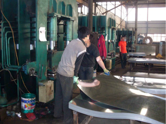 大貨車上定做水箱是鋁的好還是不銹鋼的哪個(gè)效果好